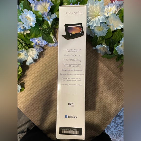 RCA 11 Galileo Pro Laptop Tablet with detachable keyboard - NIB - Picture 3 of 6